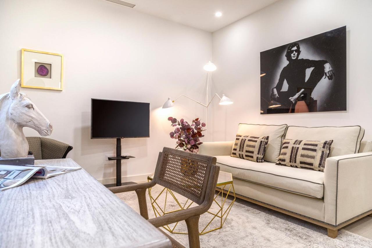 Genteel Home Feria เซบีญา ภายนอก รูปภาพ