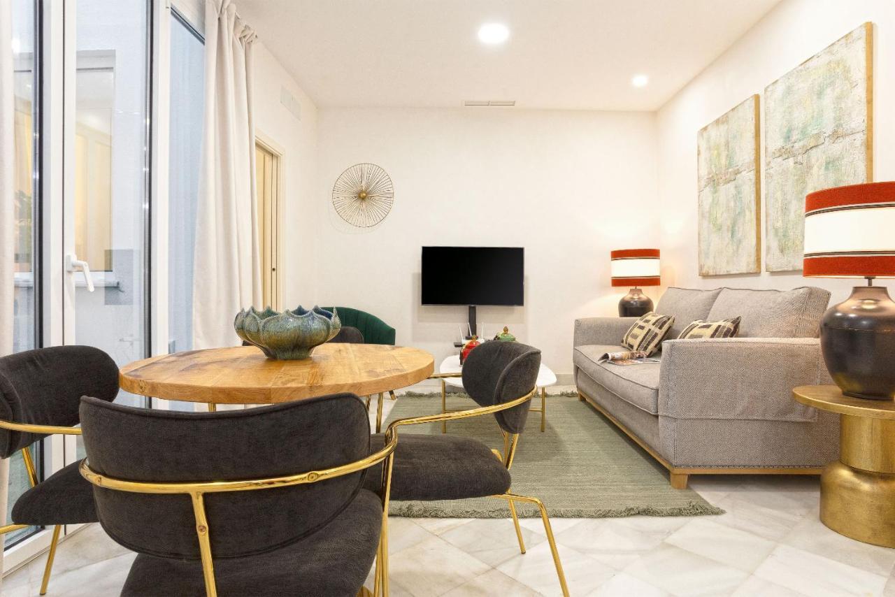Genteel Home Feria เซบีญา ภายนอก รูปภาพ